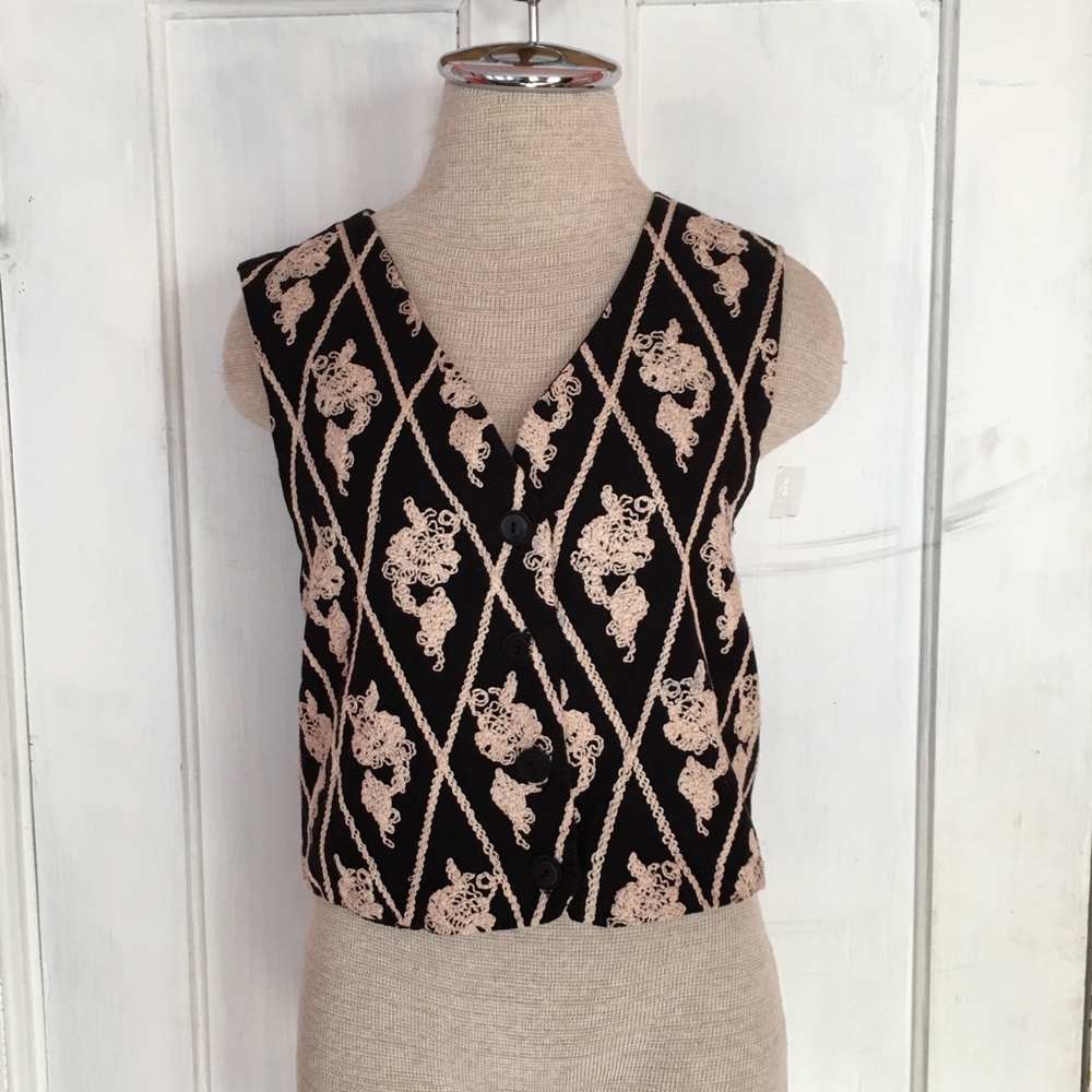 Embroidered Express vest
